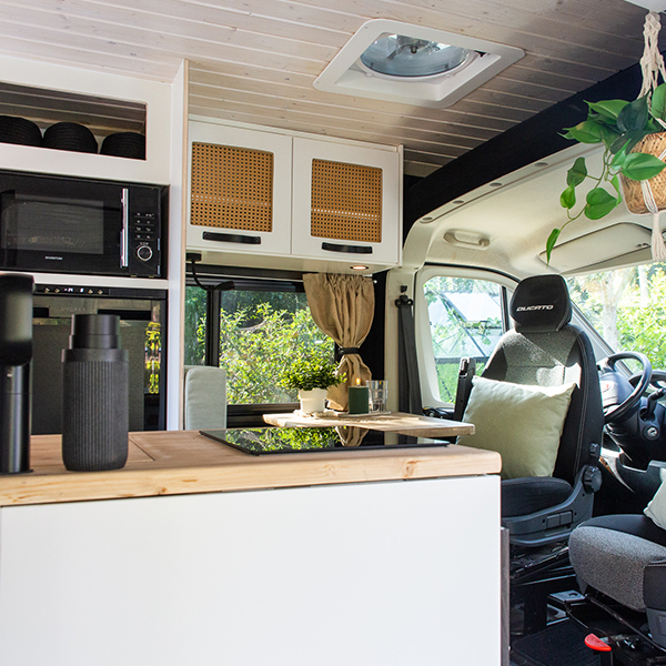Camper op maat gemaakt fiat ducato l2h2 camper pioneer 5