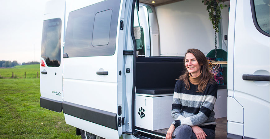 CamperPioneer stealth camper